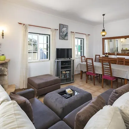 Malta Rose 5 Minutes Walk From The Center Of Carvoeiro And The Beach With Private Heated Pool