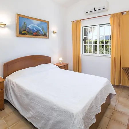 Villa Malta Rose 5 Minutes Walk From The Center Of Carvoeiro And The Beach With Private Heated Pool
