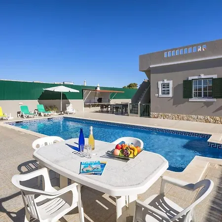 Malta Rose 5 Minutes Walk From The Center Of Carvoeiro And The Beach With Private Heated Pool Βίλα Καρβοέιρο